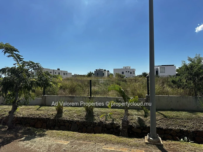 Terrain résidentiel de 650 m² à vendre – Magenta Parkside, Flic-en-Flac!