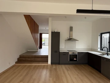 4 Bedroom Townhouse, Duplex