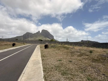 Commercial Land