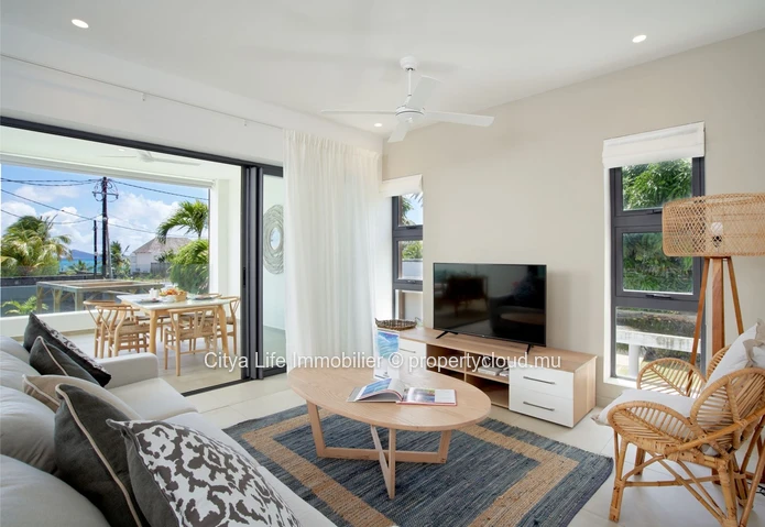 Magnifique Appartement REZ+2 à vendre à Pointe aux Canonniers, 131m², 3 chambres, piscine commune, proche écoles, par...