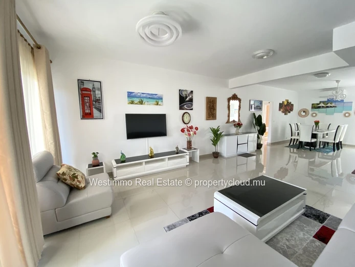 Beautiful 3-bedroom furnished apartment for rent near the sea in Pereybere, Mauritius