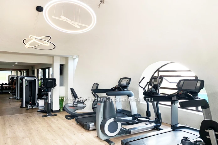 Villa 3 Chambres à Louer avec Piscine, Accès Salle de Sport et Vue sur Mer – Maurice