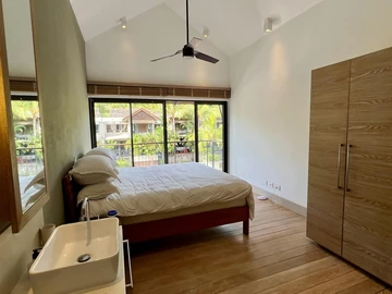 3 Bedroom Townhouse, Duplex