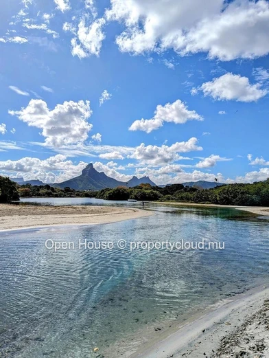Villa de luxe 5 chambres avec piscine à vendre à Tamarin