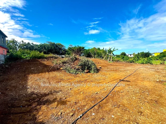 Residential Plot for Sale – Roche Terre, Melville