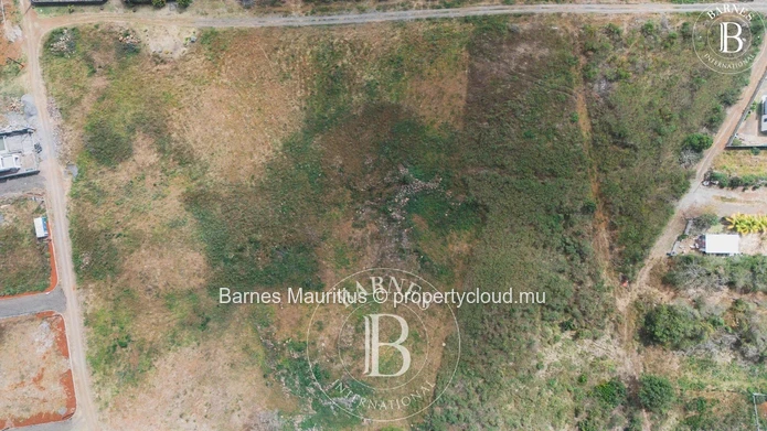 GRAND BAIE – Terrain Résidentiel – 13 685 m²