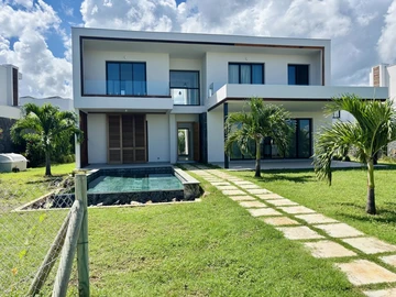 4 Bedroom Villa