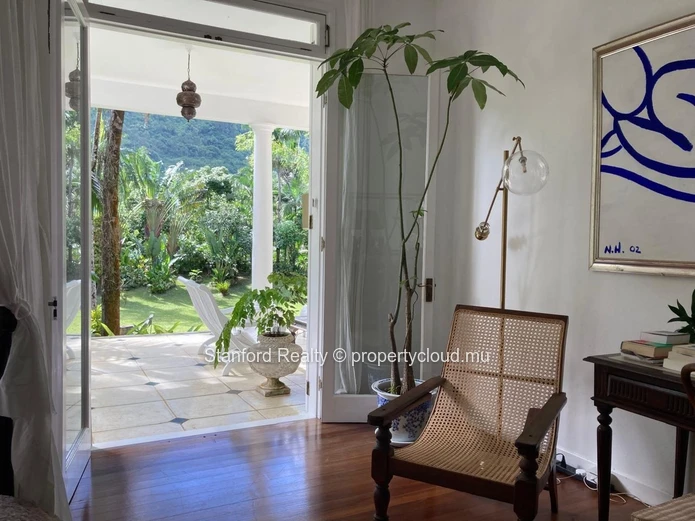 Private Luxury Estate for Sale - 5 Bedrooms, Moka
