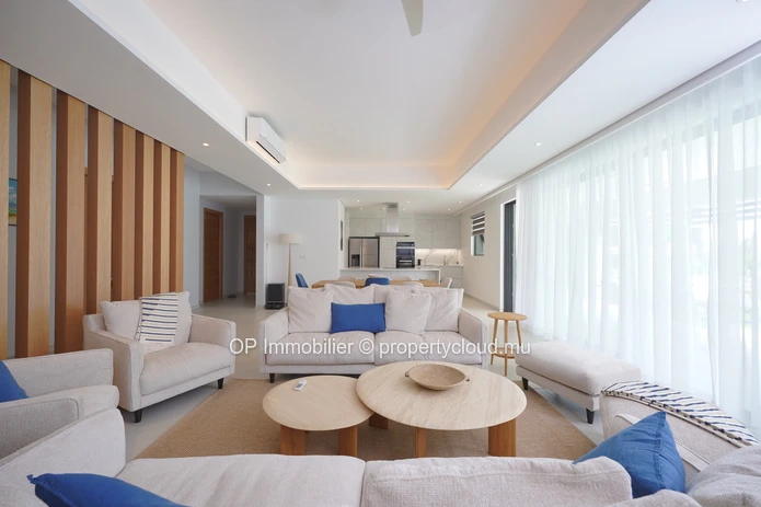 Appartement 3 chambres de 225 m² avec piscine à vendre à Grand Baie