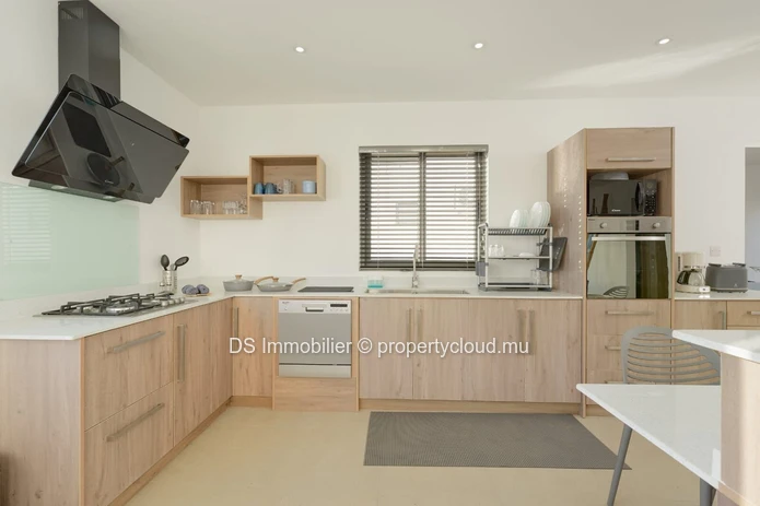 Villa Contemporaine À Vendre – Grand Baie- Nord