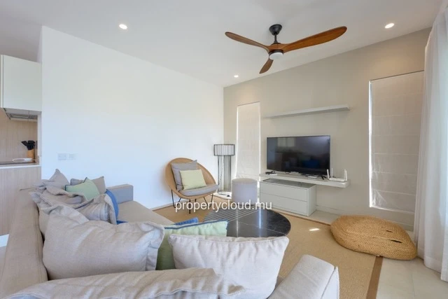 For sale: 3-bedroom apartment accessible to foreigners in Pointe Aux Canonniers.