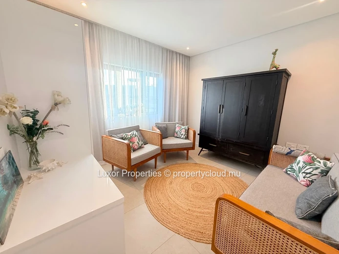 FOR RENT | 3-Bedroom Luxury Penthouse – Pointe aux Canonniers
