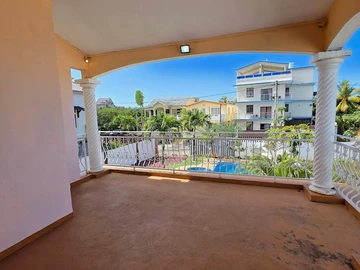 5 Bedroom Villa