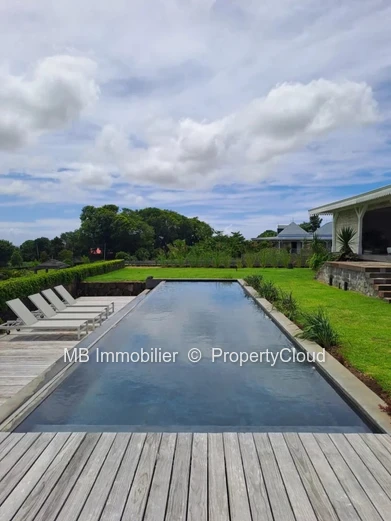 Villa for sale.