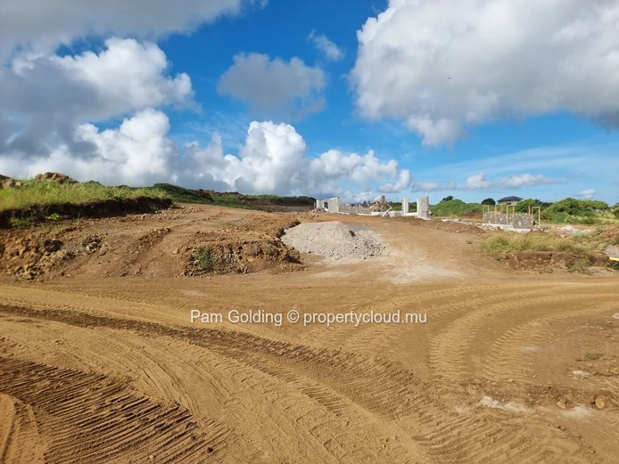 6233.17m2 Vacant Land situated in Piton