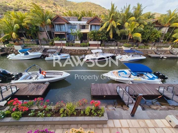 Townhouse, Duplex de 3 Chambres