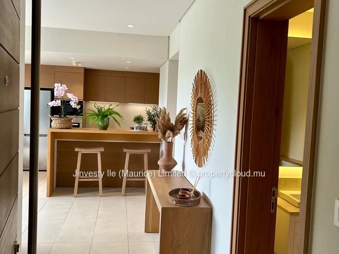 JINVESTY : Penthouse 2 chambres avec piscine Golf MONT CHOISY 790K€