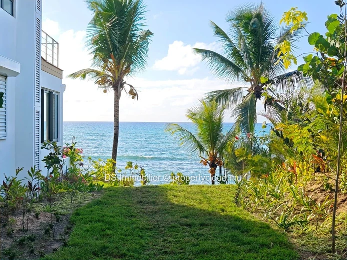 Beachfront Apartment For Rent – Pointe Aux Canonniers - North