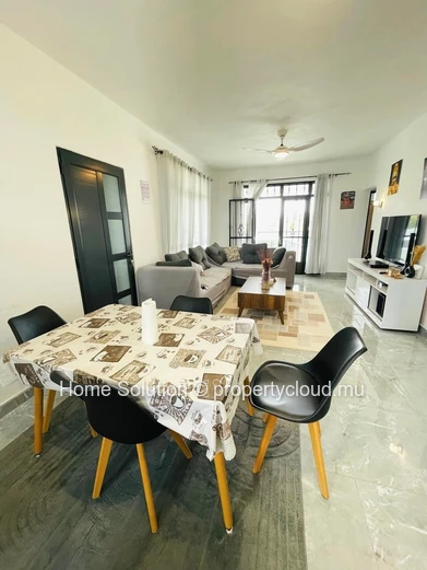Exclusivité Rare à Pérybère : Appartement de Standing avec Grand Jardin Privé