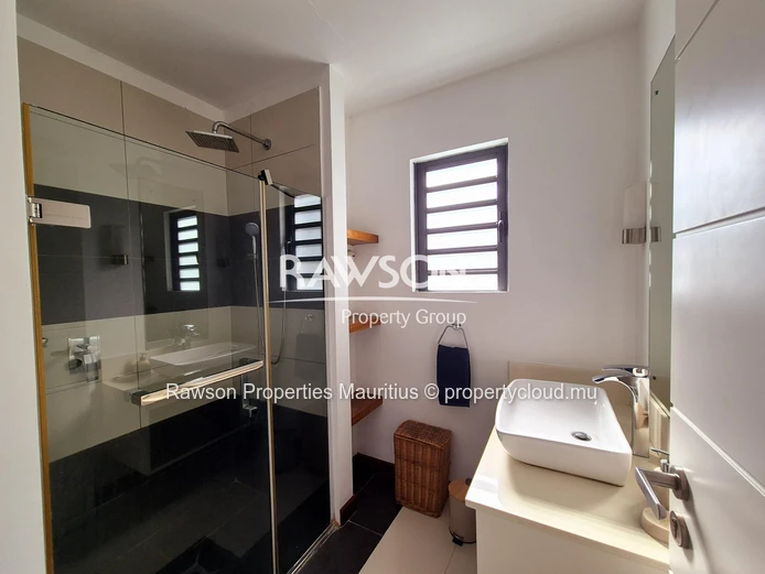 Vie En Bord De Mer – Appartement De 3 Chambres Avec Piscine