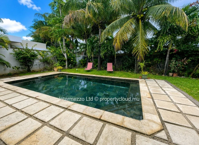 Villa à louer Bain Boeuf – 3 chambres en suite, piscine privée, charges comprises | Grand Baie, Maurice
