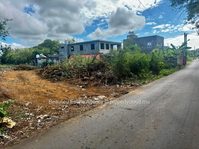 Residential Plot for Sale – Roche Terre, Melville