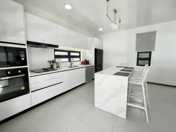4 Bedroom Villa