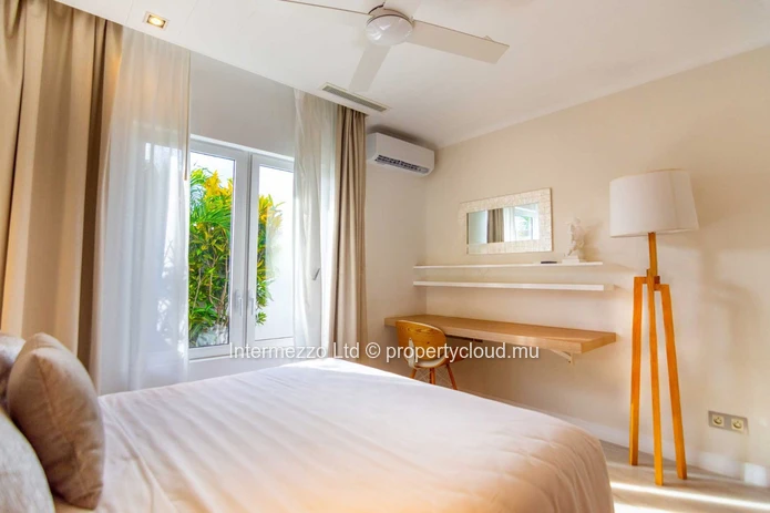 Domaine Clos du Littoral, Grand Baie  273m² habitables sur 754m² de terrain, 3 chambres, proche commodités, prix€.