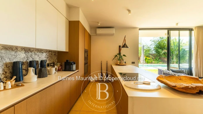 MONT CHOISY - Luxury Villa with swimming pool - 4 bedrooms