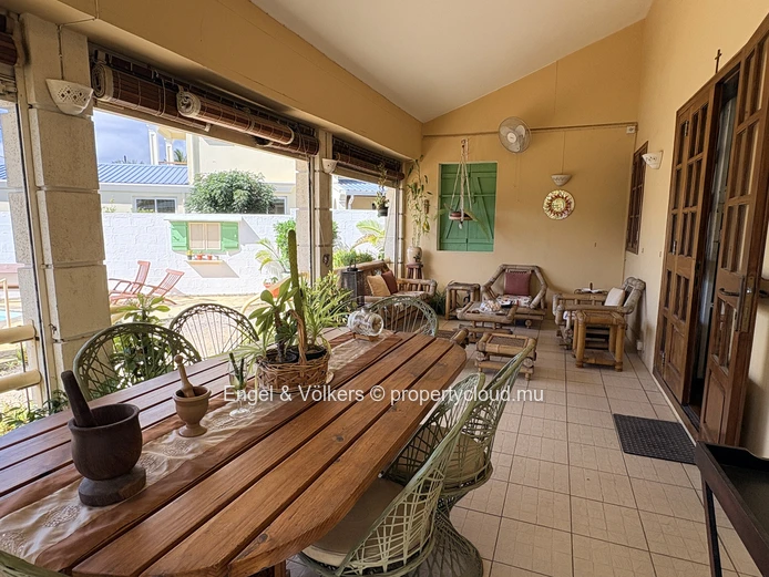 FOR RENT - Discover a stylish 2-Bedroom Home in Tamarin