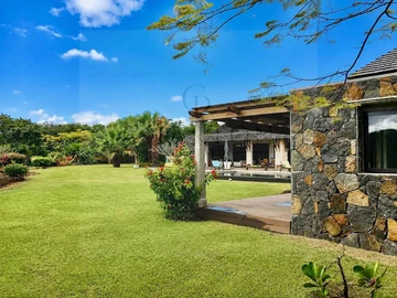 5 Bedroom Villa