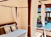 A stunning single-storey villa is available for rent in the secured and upscale Oasis 2 (Evaco) residence in Pereybere.