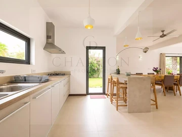 4 Bedroom Villa