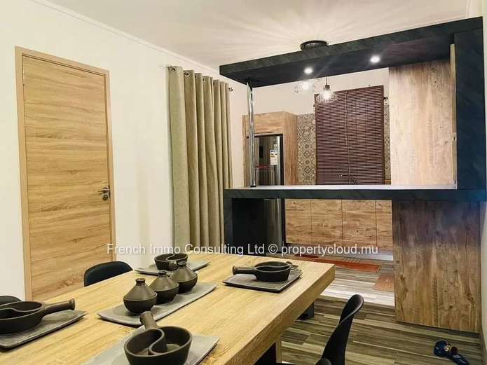Villa 4 chambres, piscine , pereybere