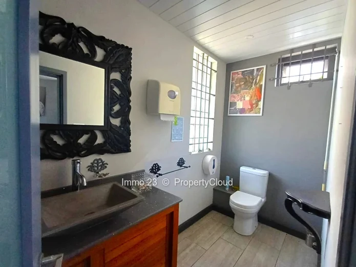 Emplacement commercial - 180m2 - Rose Hill