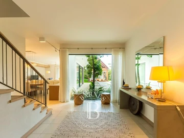 4 Bedroom Villa
