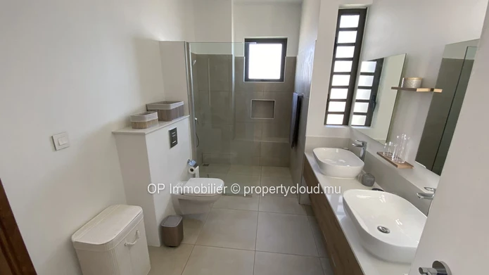 Maison meublée 3 chambres avec piscine à louer à Grand Baie