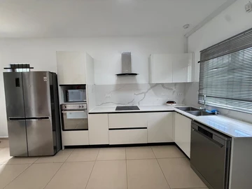 4 Bedroom Townhouse, Duplex