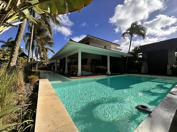 4 Bedroom Villa