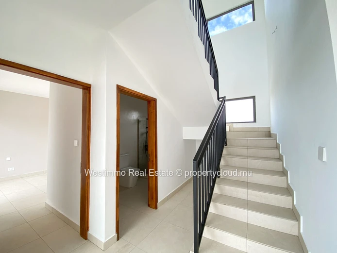 Villa neuve de 3 chambres à vendre à Péreybère