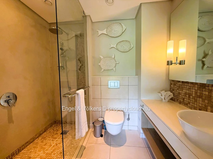 Luxury Townhouse with Private Pool & Golf Views in Anahita