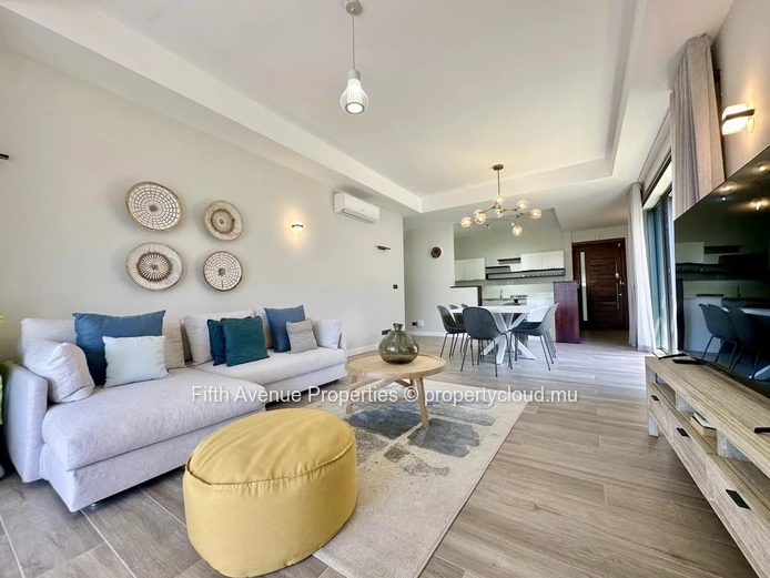 Belle Mare – Magnifique appartement pieds dans l’eau