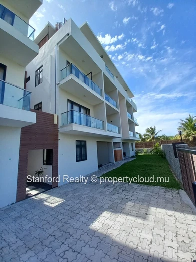 3-Bedroom Apartment for Rent - Pereybere, North