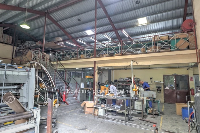 Exceptional commercial space