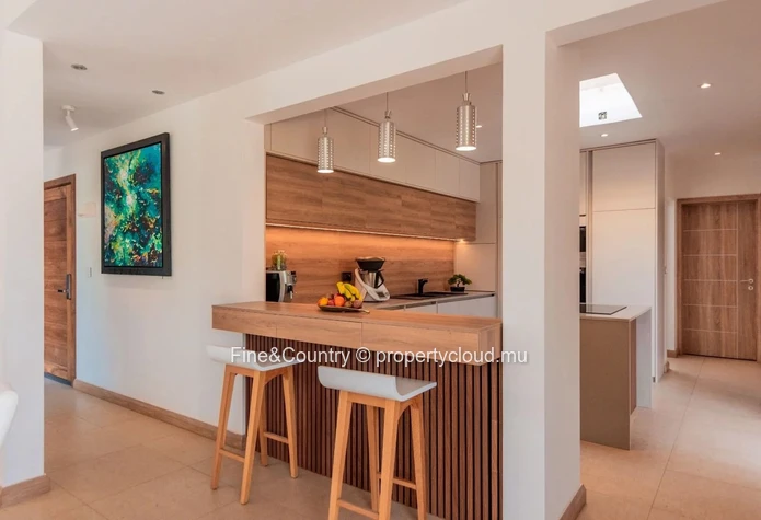 For Sale: Stunning Home in Clos du Littoral