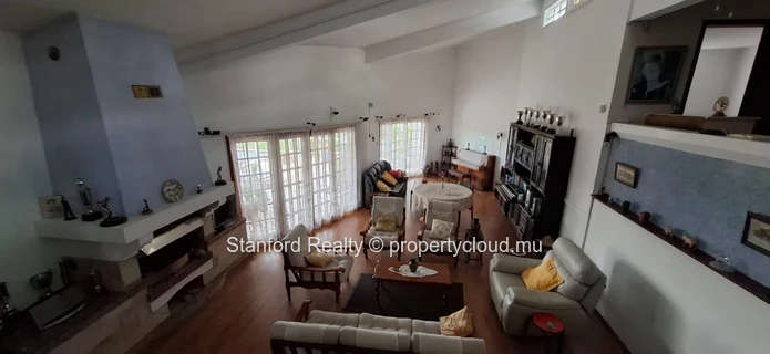 Villa à vendre - 5 chambres, vue sur la montagne, Floréal, centre de l’île Maurice
