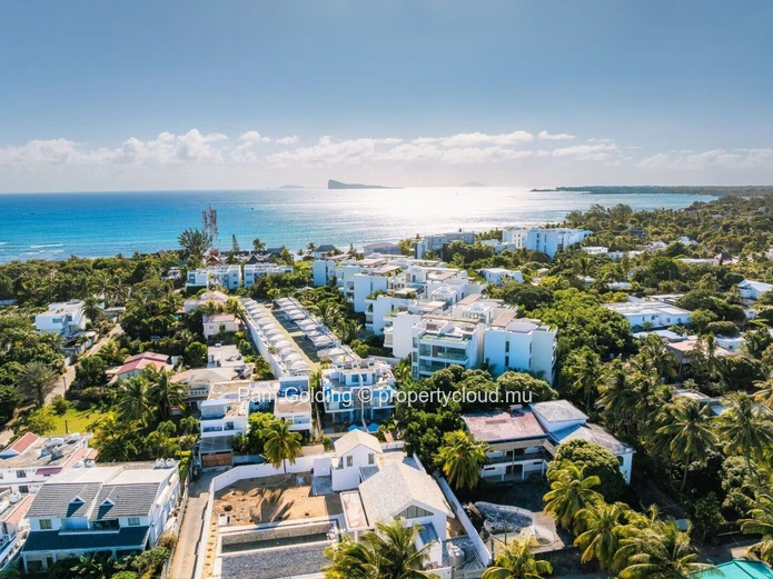 Appartement 2 chambres à l’étage à Pointe aux Canonniers – 204,84 m²