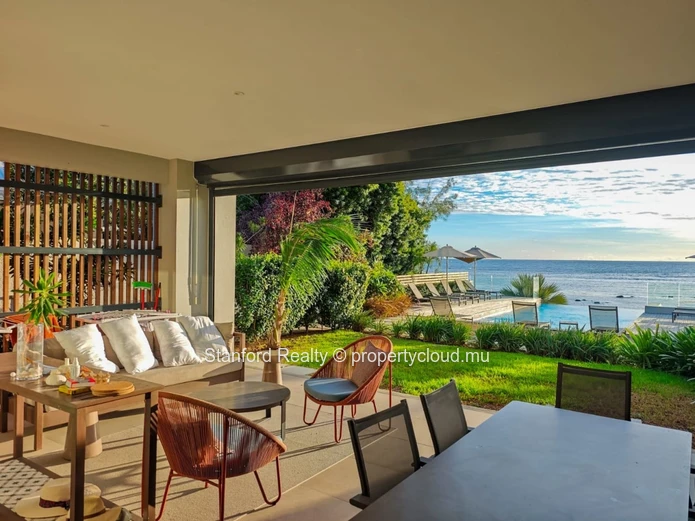 Beachfront Apartment for Rent - 3 Bedrooms, Tamarin, West