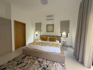 4 Bedroom Villa