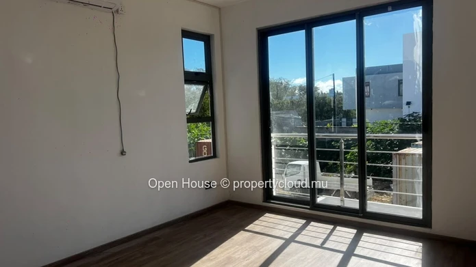 Villa à vendre à Grand Baie avec jardin privatif